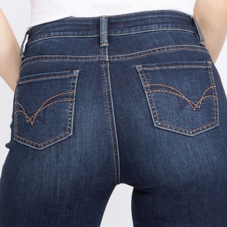 Choosing The Right Jeans for Winter