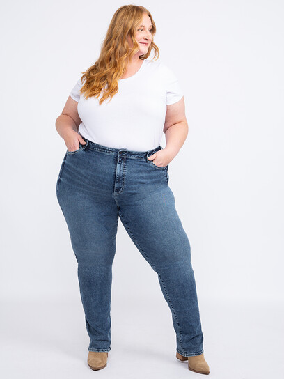 Women's Curvy Straight Jeans