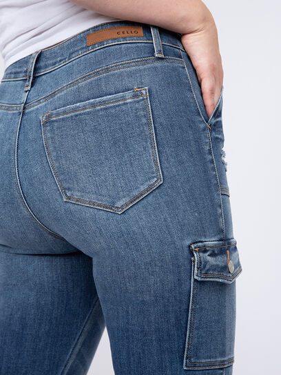 Women's High Rise Cargo Skinny Jeans