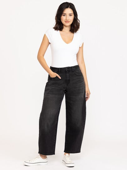 Women's Black Mid Rise Barrel Leg Jeans Women's Black Mid Rise Barrel Leg Jeans