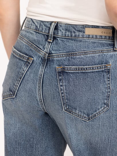 Women's Medium Wash Self High Hem High Rise Wide Leg Jeans Women's Medium Wash Self High Hem High Rise Wide Leg Jeans