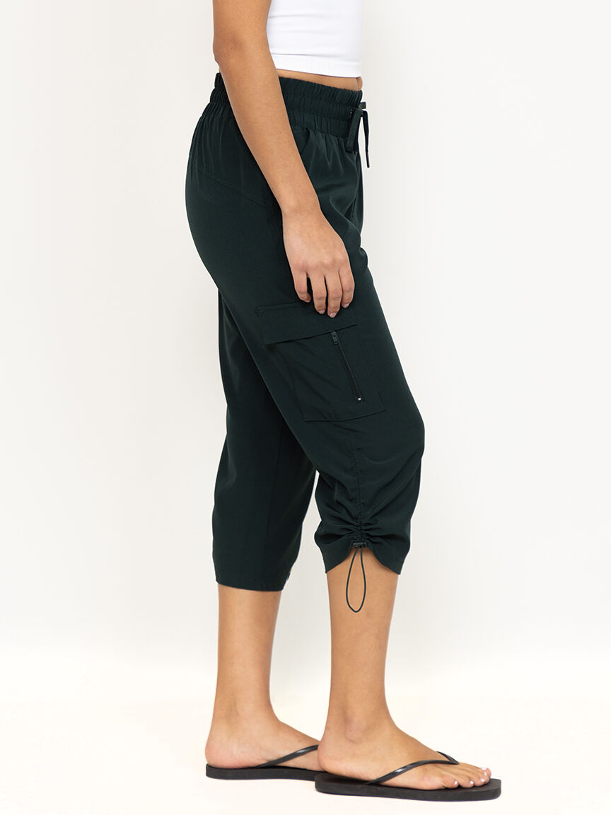 Women's Hybrid Cargo Capri