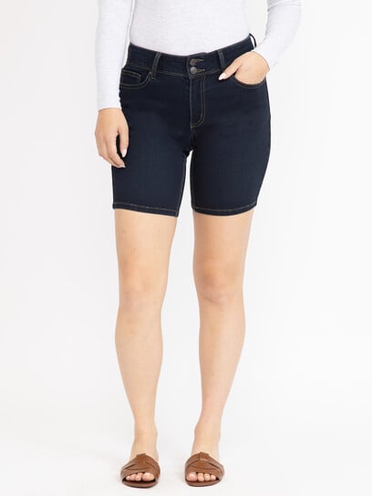 Women's Dark Rinse Washed Bermuda Short Women's Dark Rinse Washed Bermuda Short
