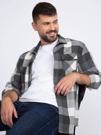 Men's Plaid Flannel Shirt Image 5