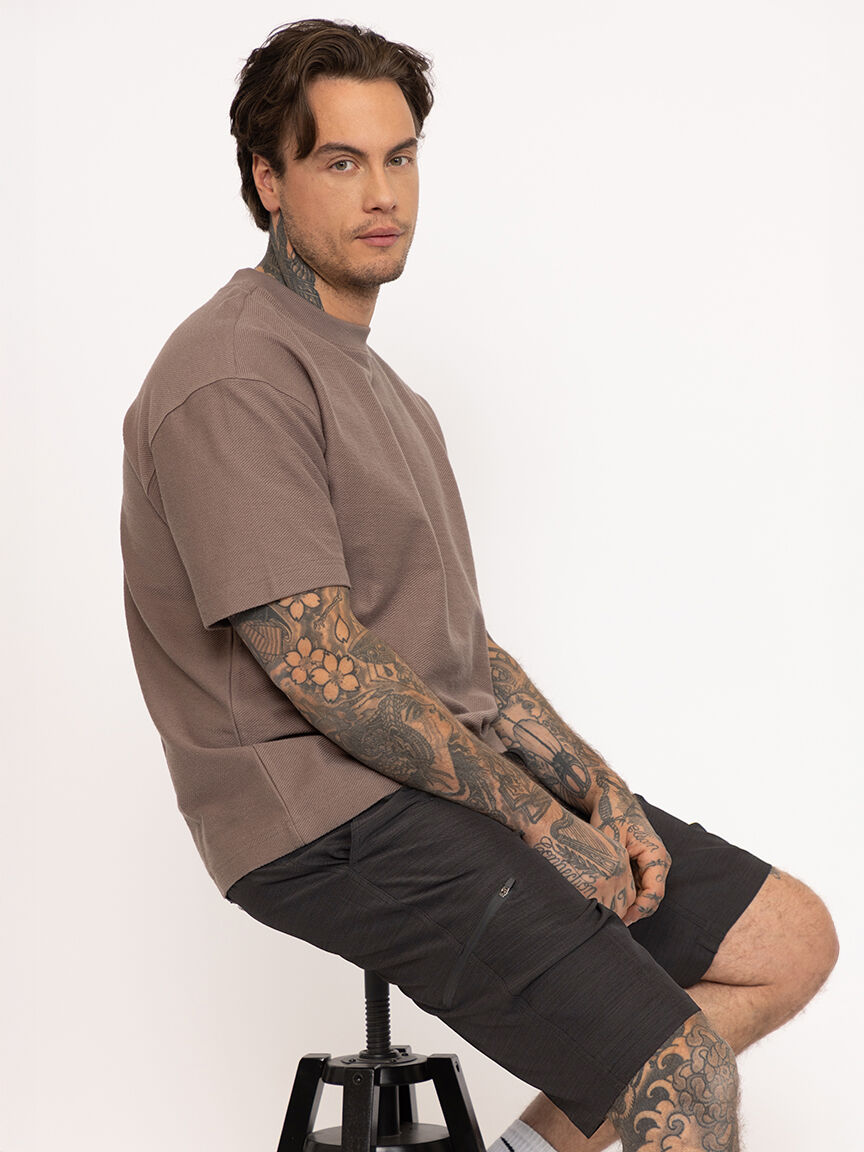 Men's Tonal Cargo Hybrid Shorts