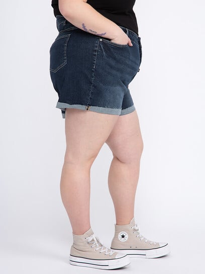 Women's Plus High Rise Exposed Button Cuffed Shortie