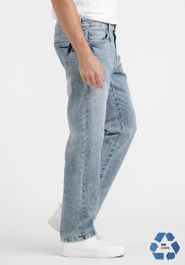 Men's Light Wash Relaxed Straight Jeans