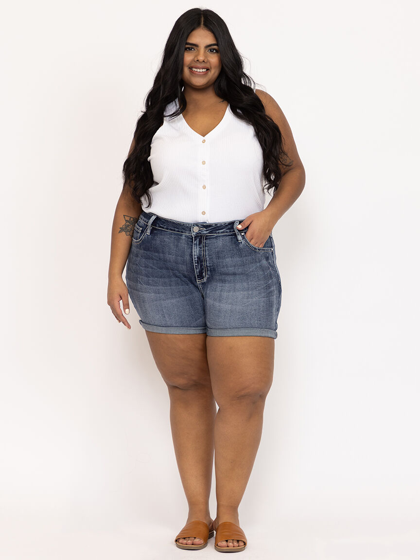 Women's Plus Medium Dark Wash Mid Rise Wing Embellished Cuffed Shortie