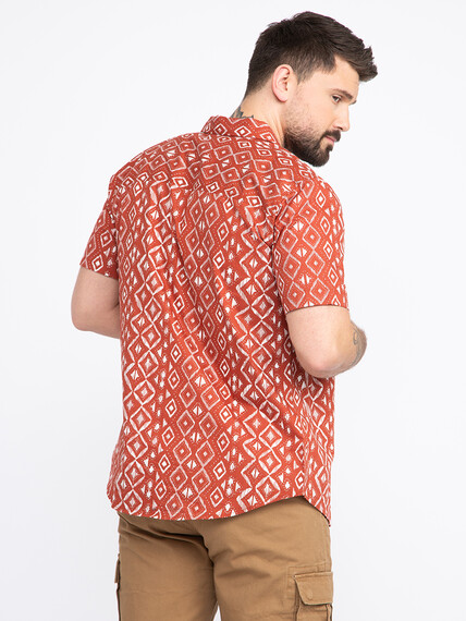 Men's Geometric Shirt Image 4