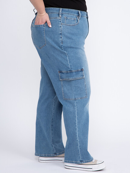 Women's Plus High Rise 90's Loose Cargo Jeans Image 3