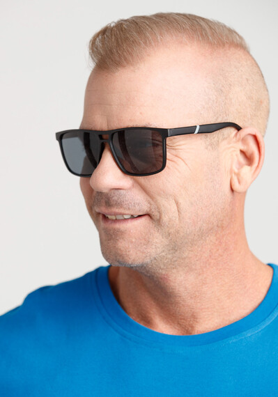 Men's Wayfarer Sunglasses Men's Wayfarer Sunglasses Image 2