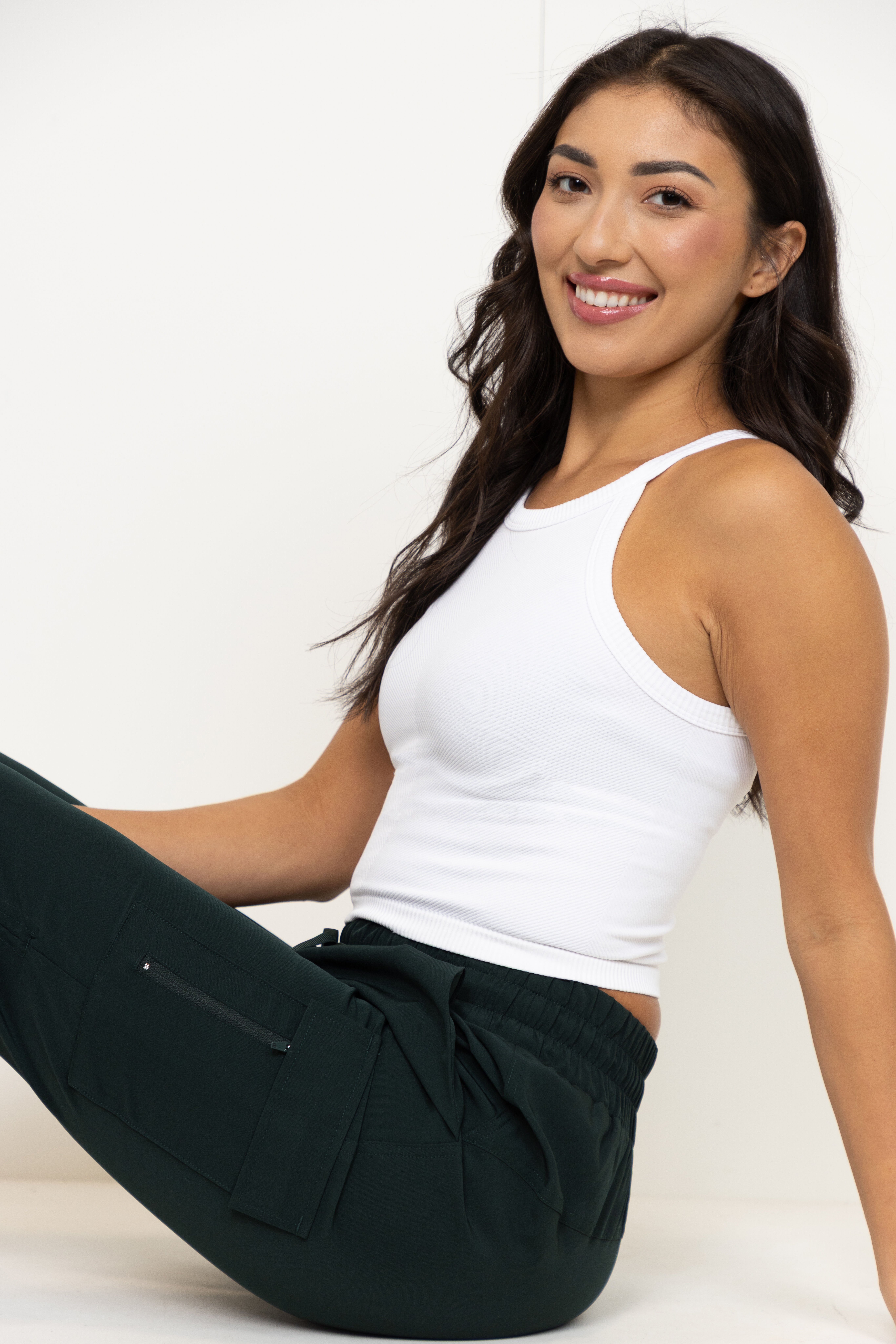 Women's Hybrid Cargo Capri