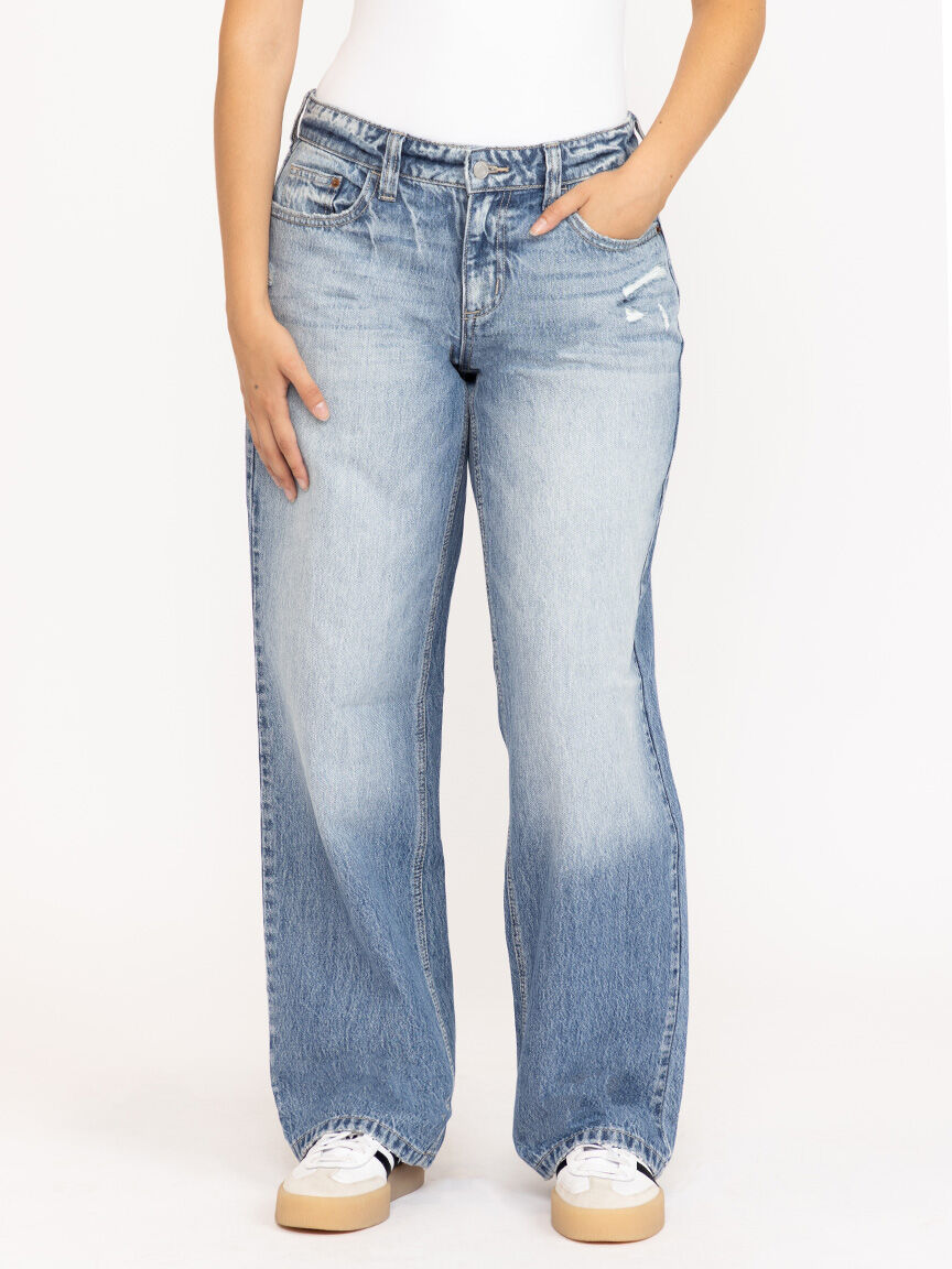 Women's Light Wash Distress Low Rise Baggy Jeans