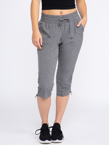 Women's Textured Hybrid Capri Image 2