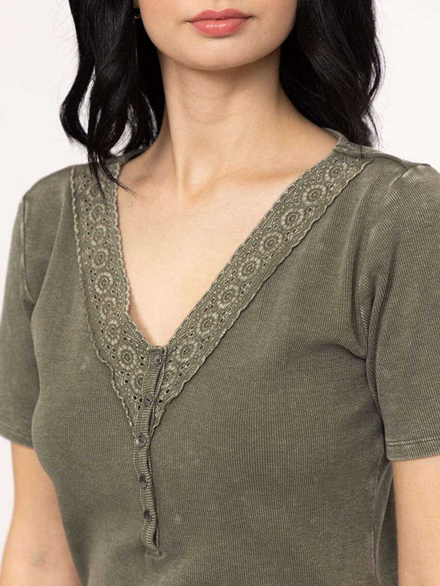 Women's Washed Rib Henley Tee