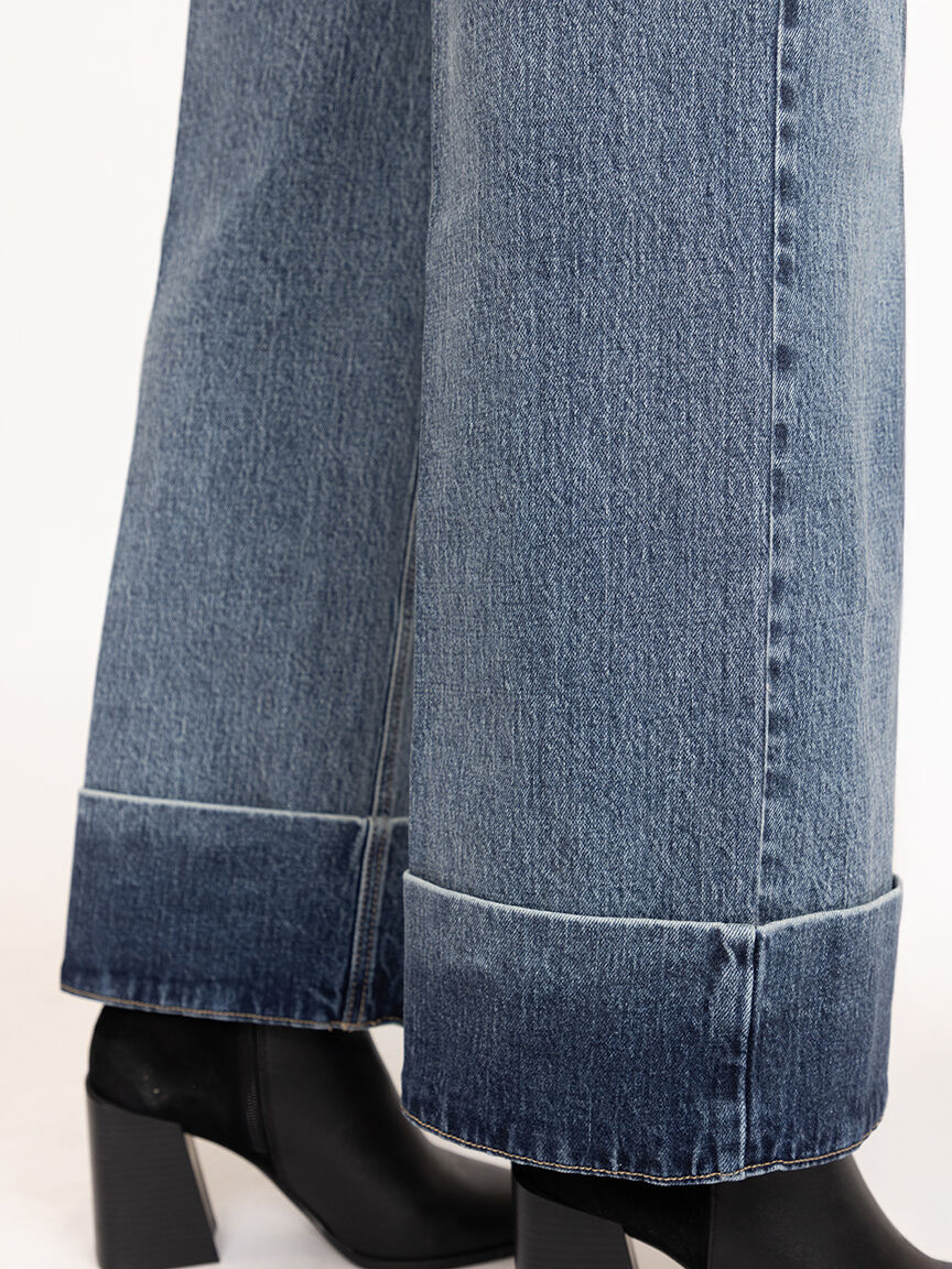 Women's Medium Wash Self High Hem High Rise Wide Leg Jeans