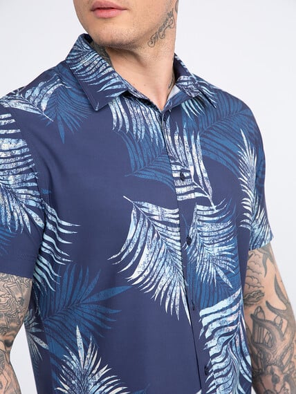 Men's Tropical Hybrid Shirt Image 4