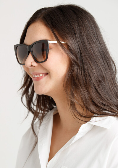 Women's Matte Tort Wayfarer Sunglasses Image 4
