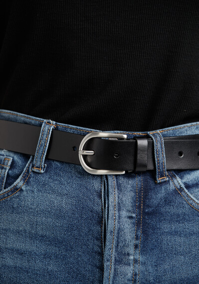 Women's Essential Leather Belt Image 1