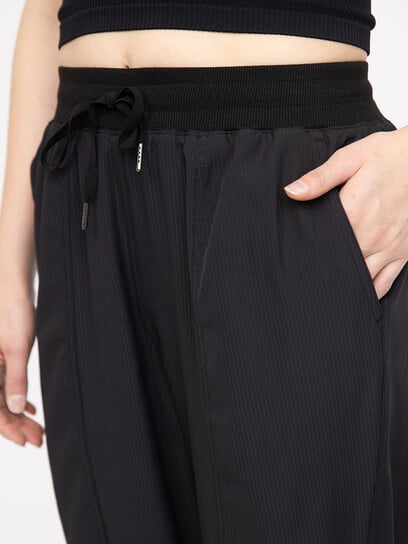 Women's Ruched Hybrid Jogger Women's Ruched Hybrid Jogger