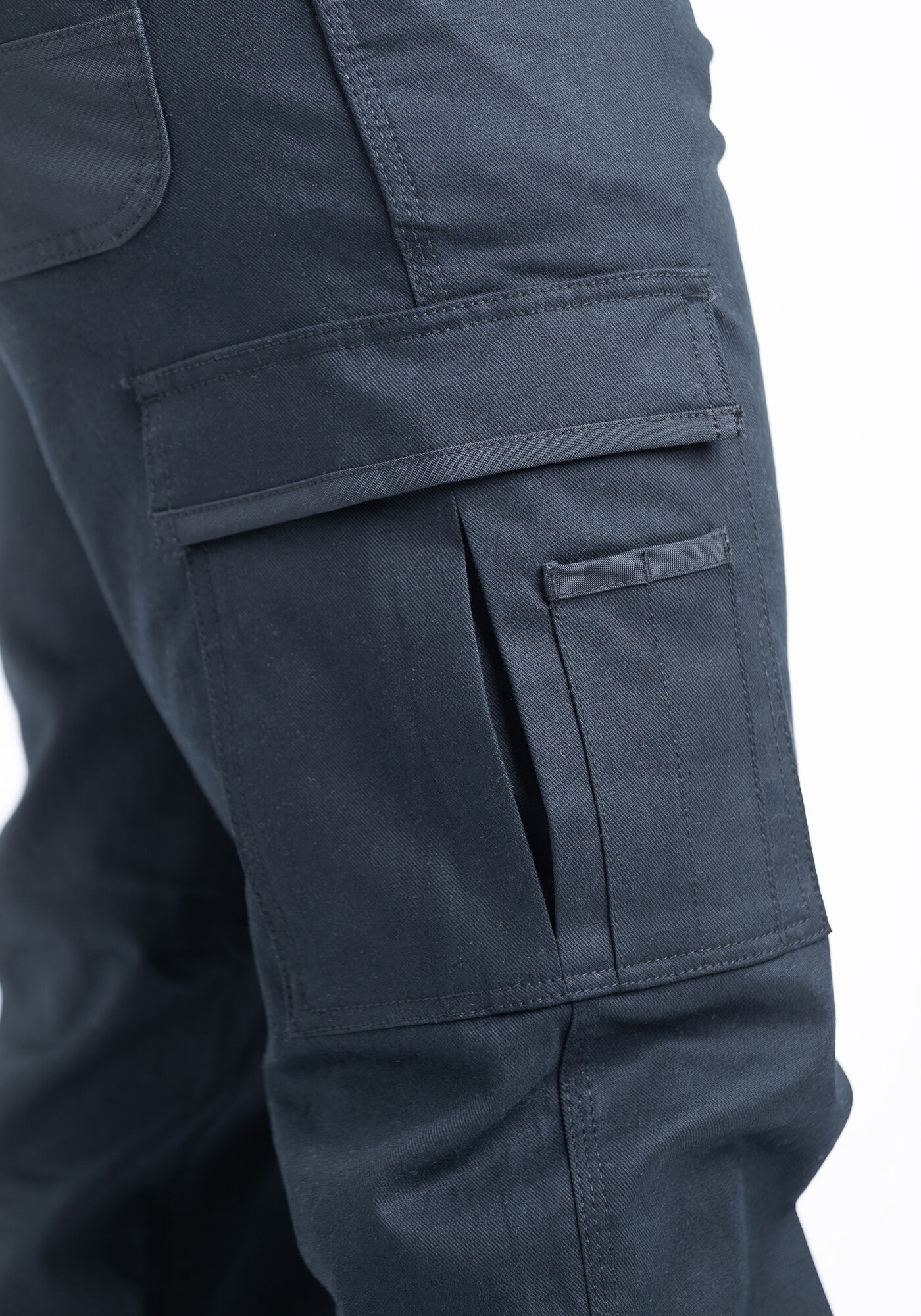 【HI FI FNK】Folder Row Cargo Pants Shop First Row Cargo Pants FRP3307-BLK black | SNIPES USA