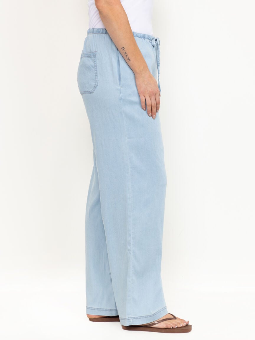 Women's Regular Rise Tie Front Pull-on Wide Leg Jeans