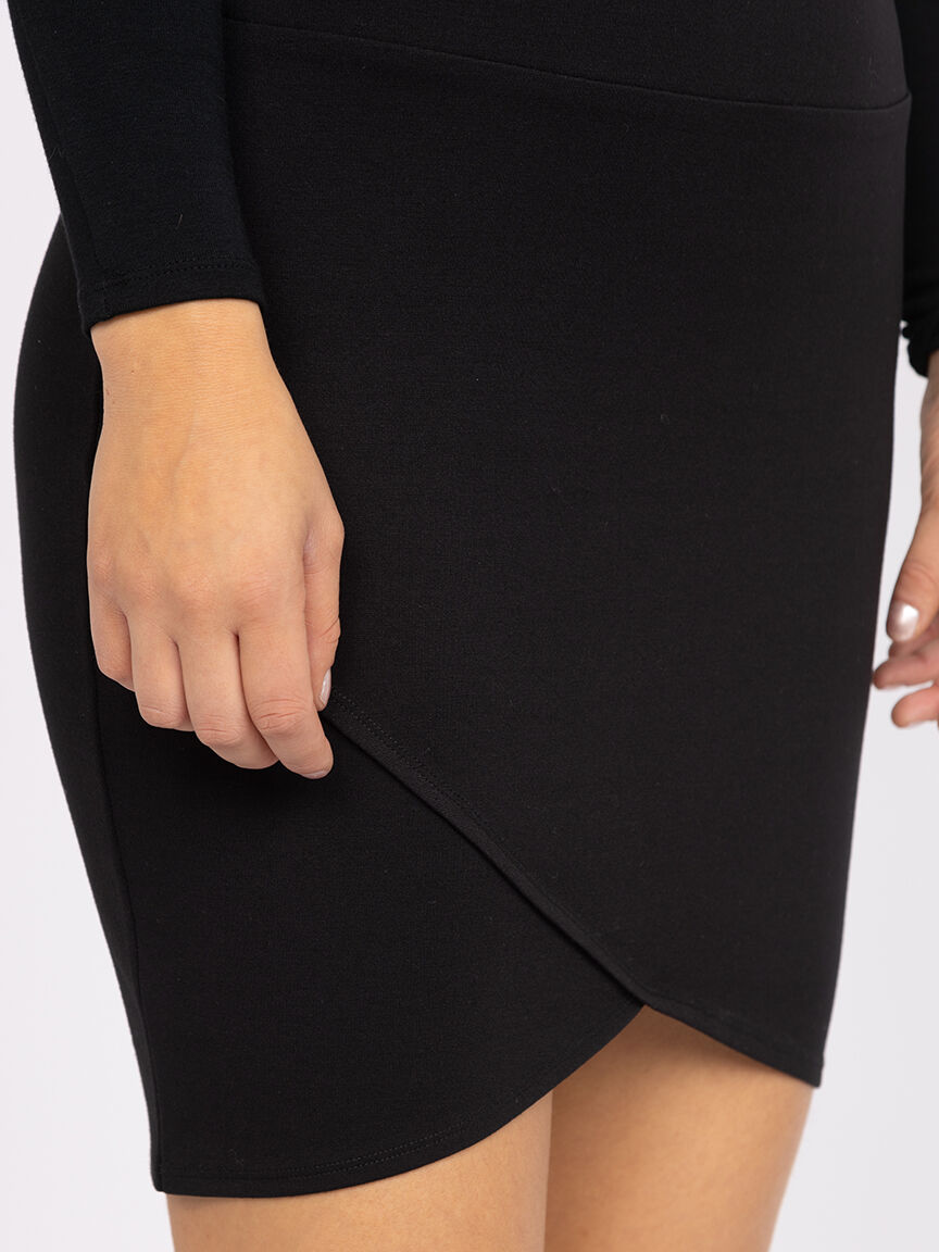 【hanttam】[ Tulip ] Shoulder Skirt - BLACK RUE21 Womens 1X Black Asymmetrical Hem Wide Waist Band Tulip