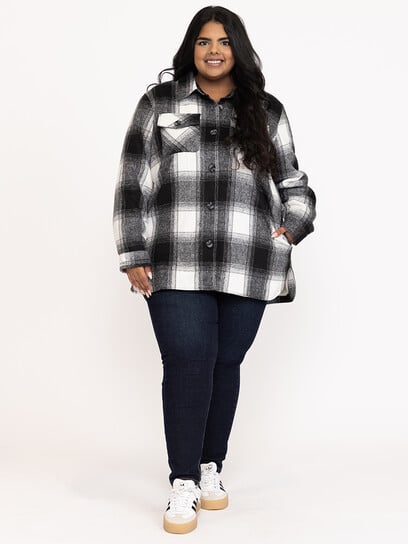 Women's Plaid Shacket With Fur Lining Women's Plaid Shacket With Fur Lining