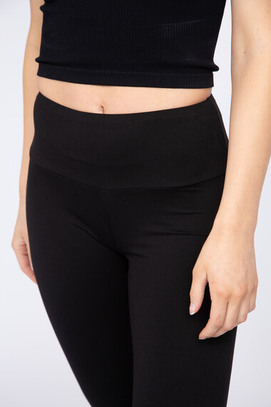 Women's High Waist Capri Legging Women's High Waist Capri Legging Image 5