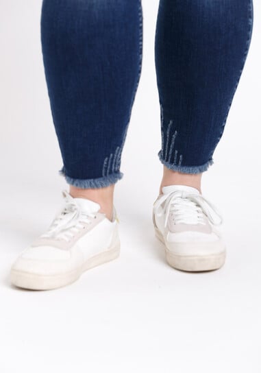 Women's Plus Size High Rise Distress Crop Skinny Jeans