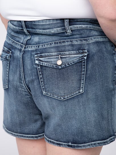Women's Plus 2 Button Flap Pocket Denim Shortie