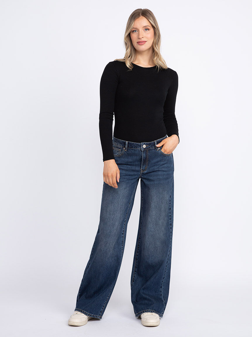 Women's Medium Dark Wash Wide Leg Skater Jeans Warehouse One
