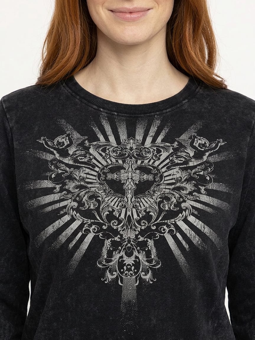 Women's Washed Rib Ornate Heart Tee