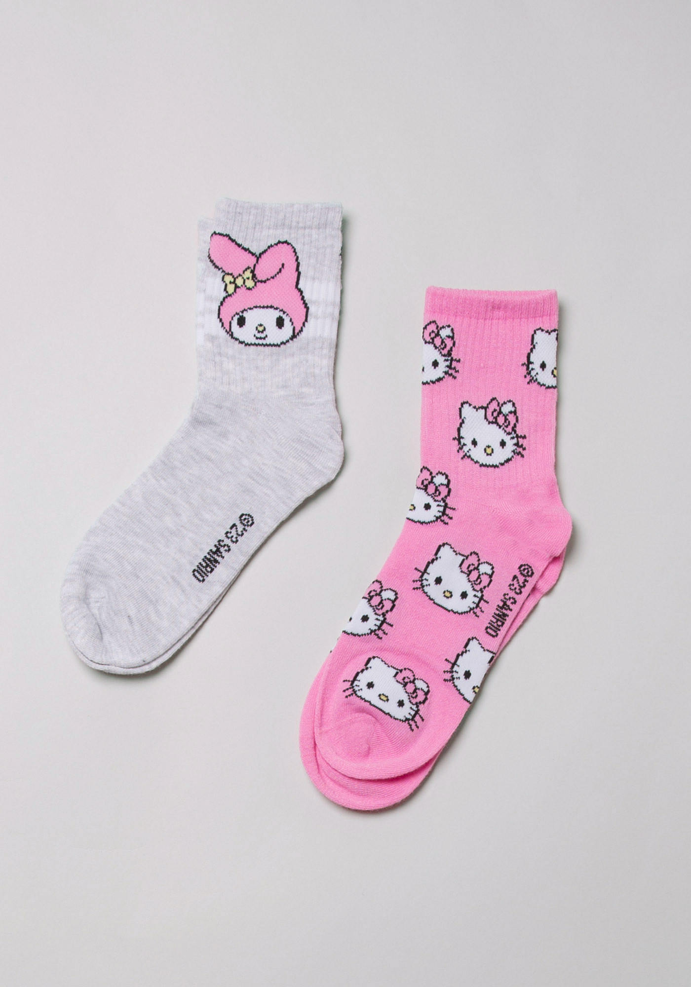 2 Pk Hello Kitty Crew Socks