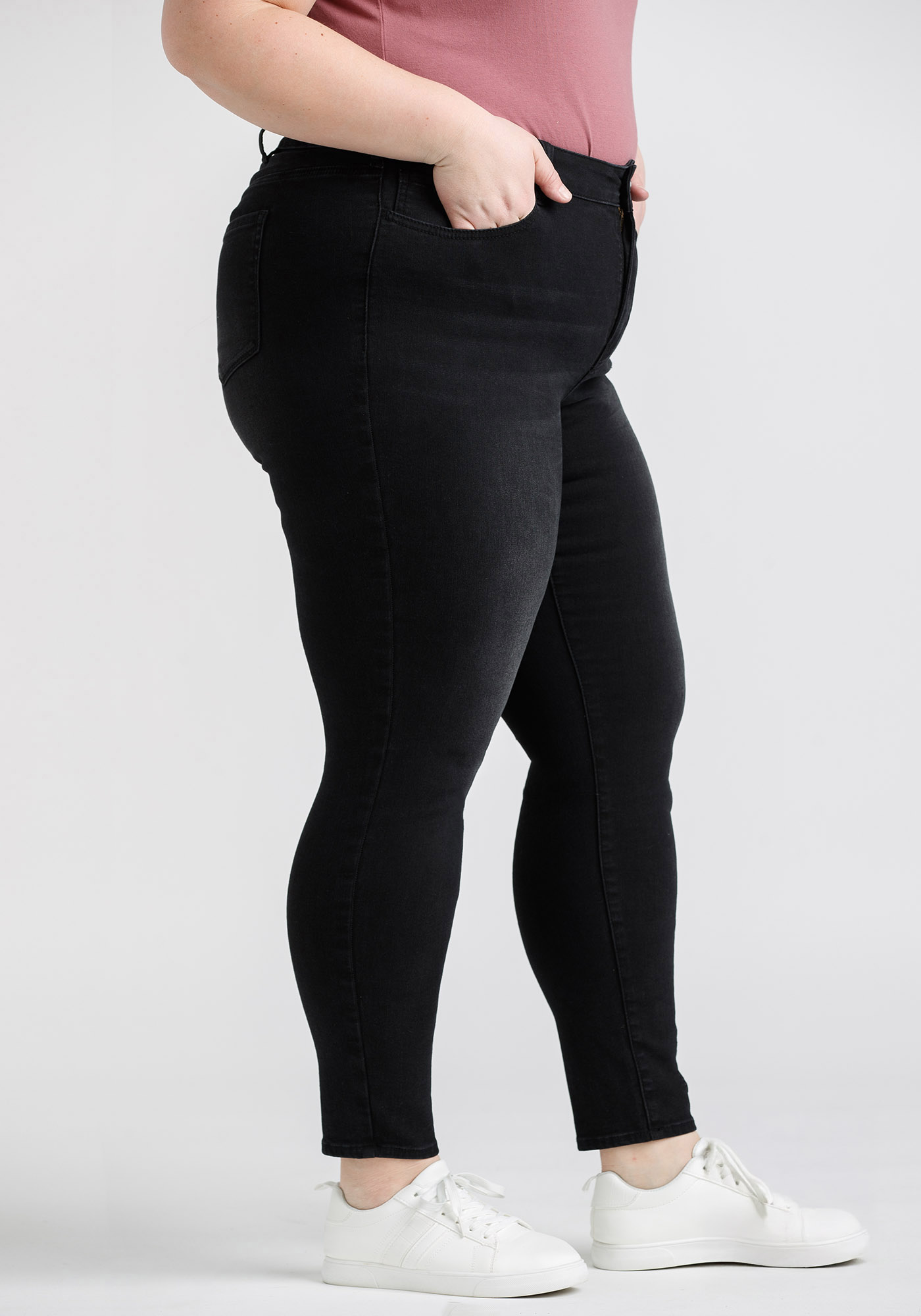 Women's Black Skinny Jeans