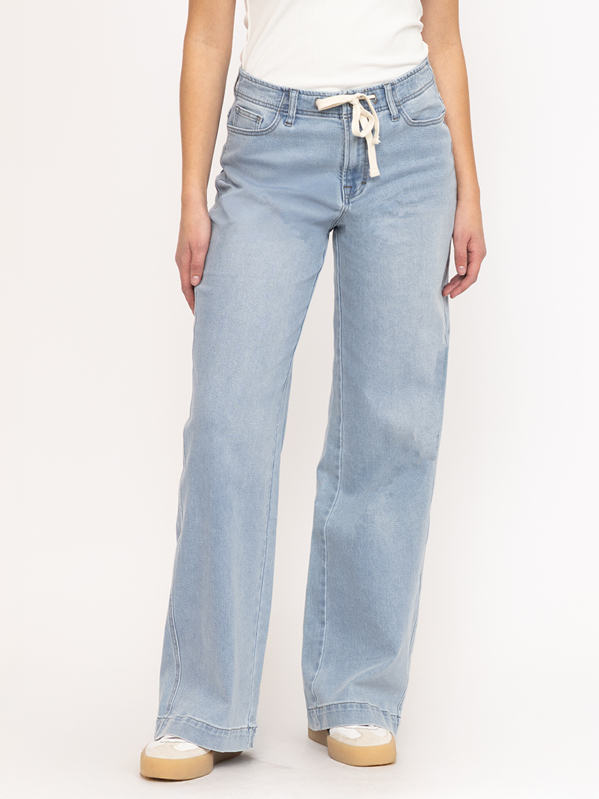 Women's High Rise Drapey Wide Leg Jean
