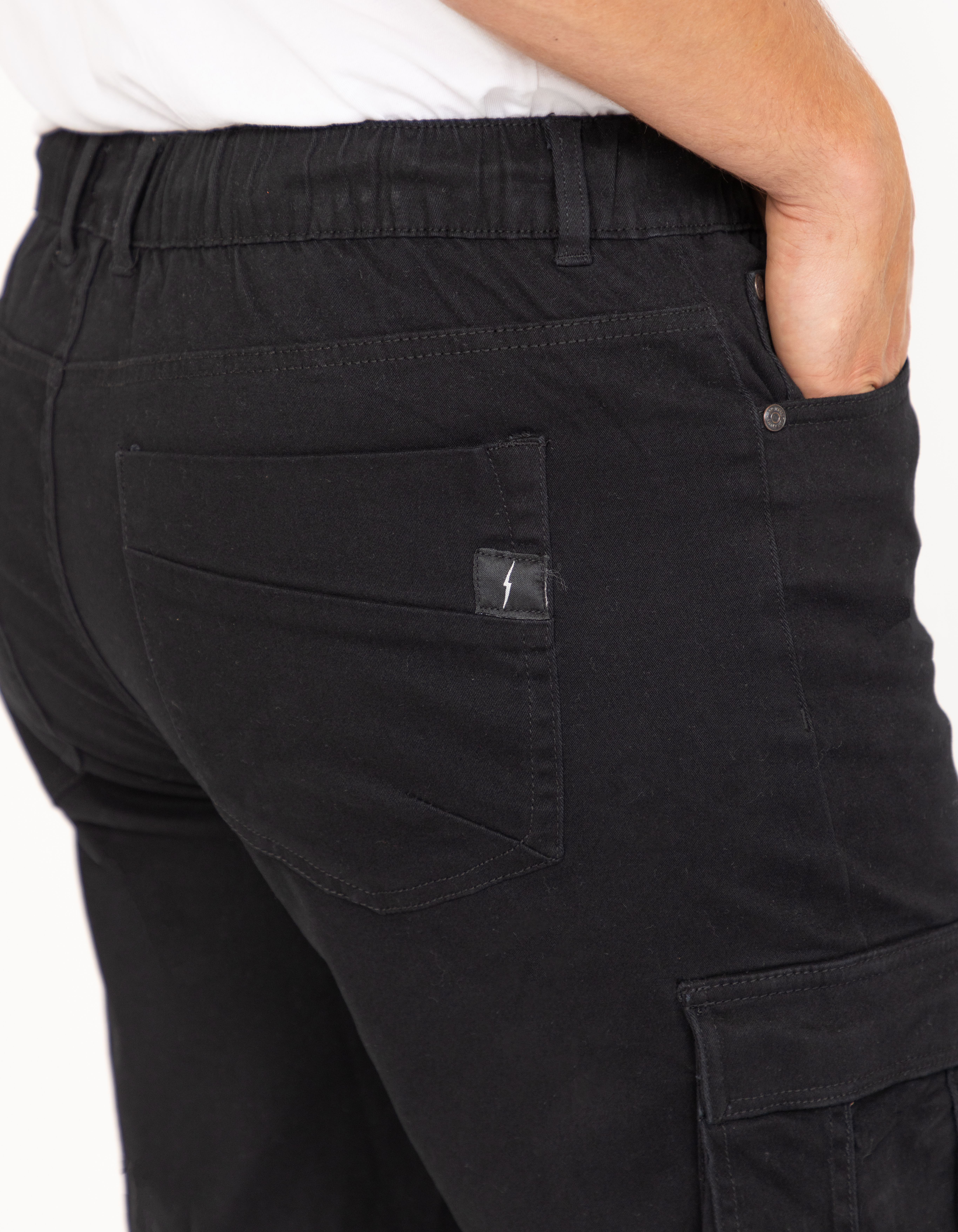 DNM WORKS Men's Black Cargo Sneaker Pant