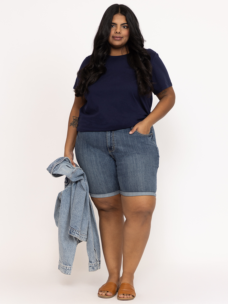 Women's Plus 2 Button Medium Dark Wash Mid Rise Bermuda Short